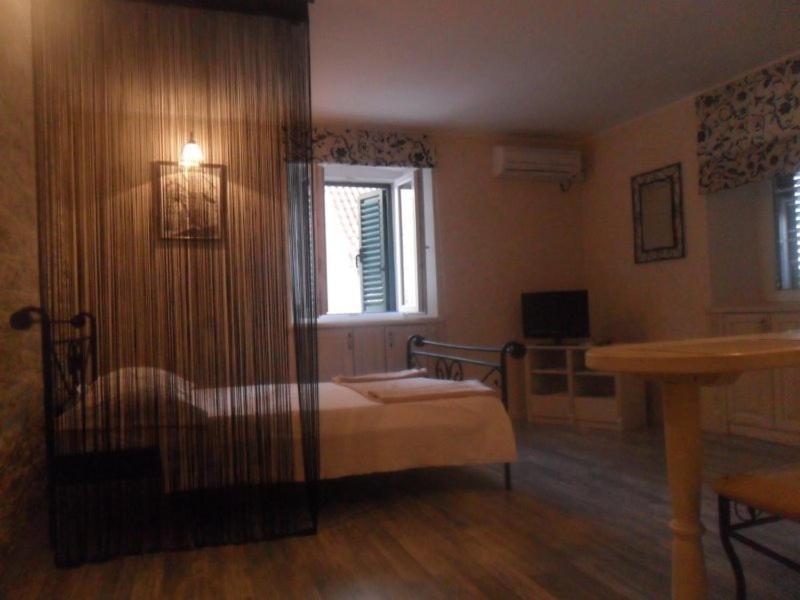Old Town Apartment Šibenik Eksteriør billede